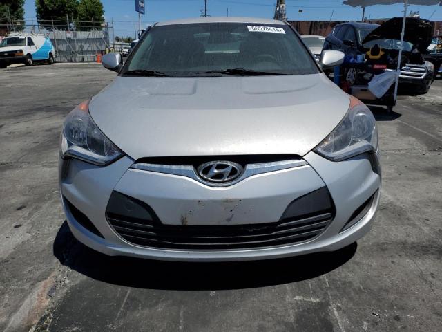  HYUNDAI VELOSTER 2016 Srebrny