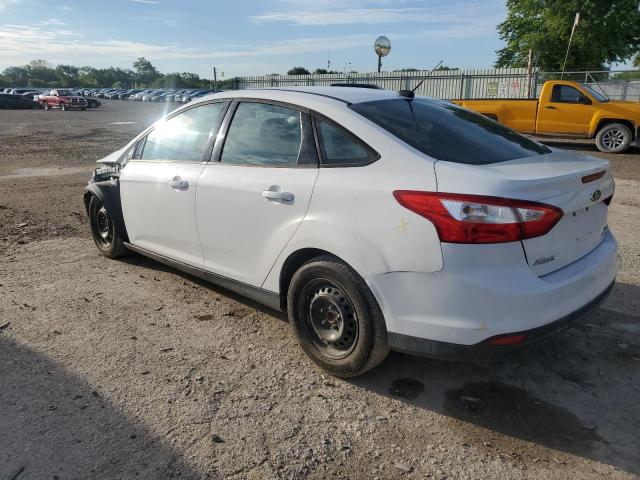 Седаны FORD FOCUS 2013 Белы