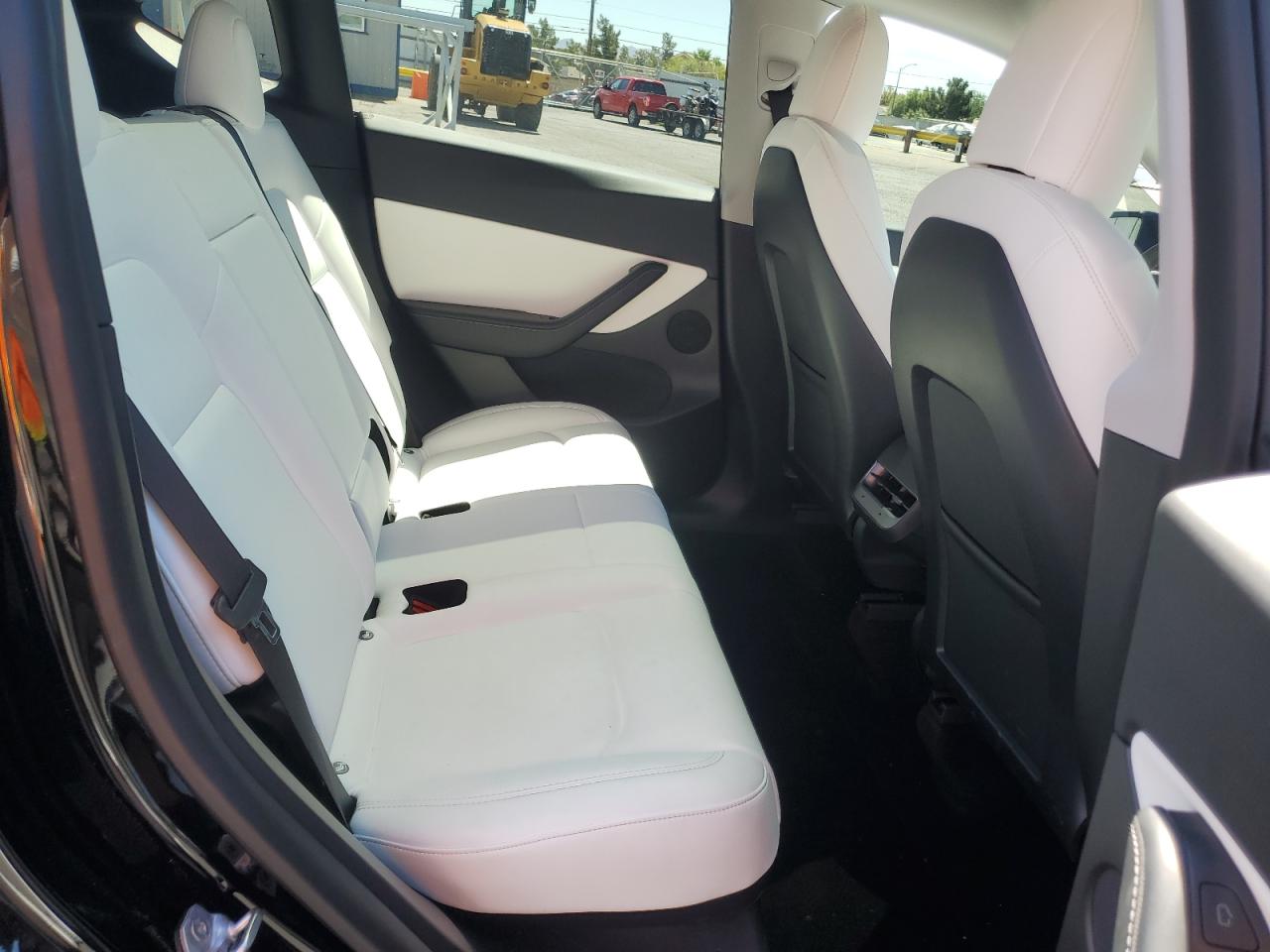 7SAYGDEE3NF330284 2022 Tesla Model Y