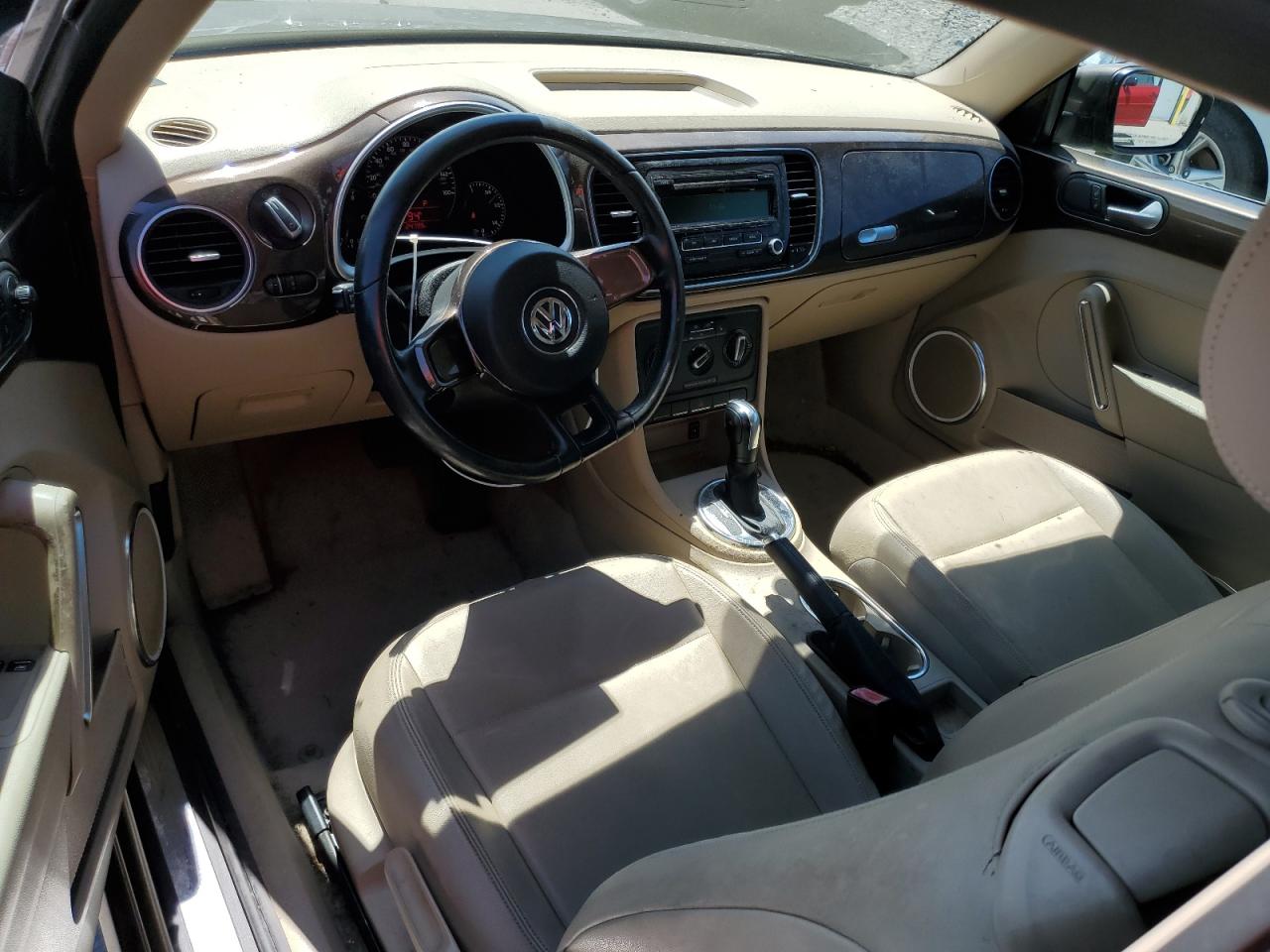 2012 Volkswagen Beetle VIN: 3VWJP7AT7CM661881 Lot: 63196205