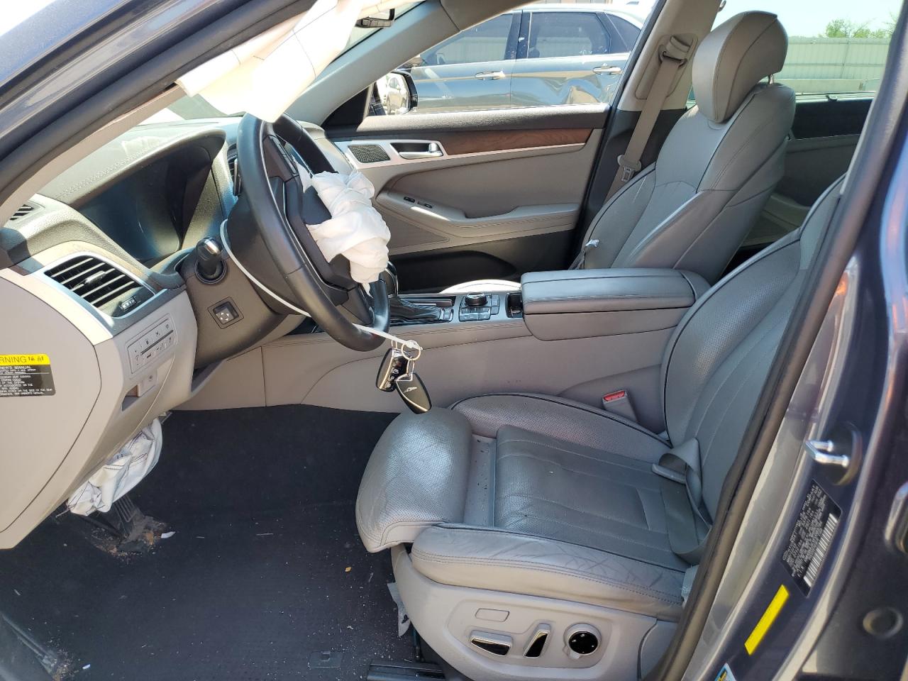 2015 Hyundai Genesis 3.8L VIN: KMHGN4JEXFU089784 Lot: 63202015