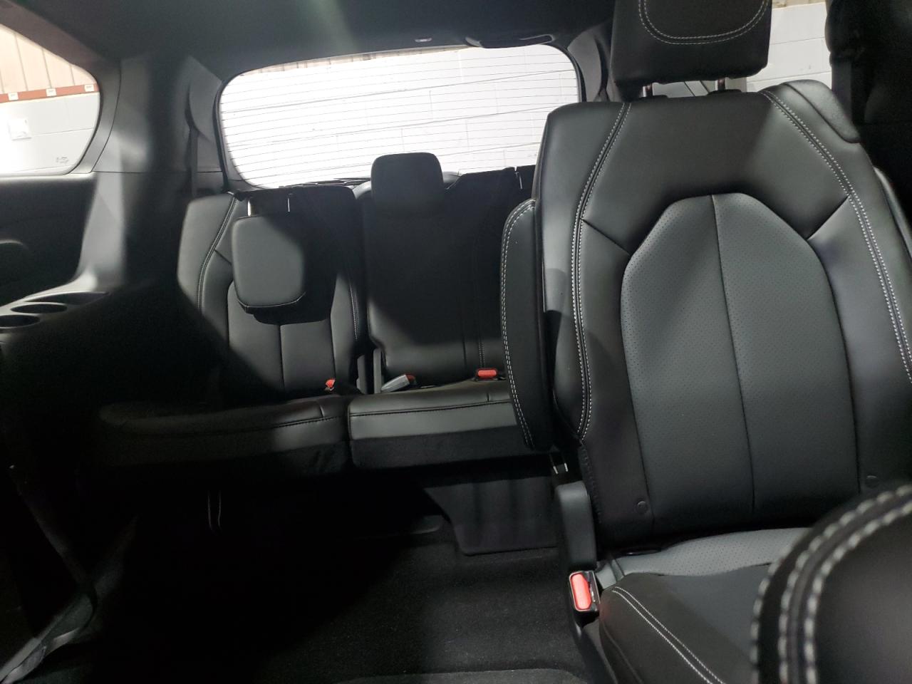 2025 Chrysler Pacifica Select VIN: 2C4RC3BG0SR519584 Lot: 65894435