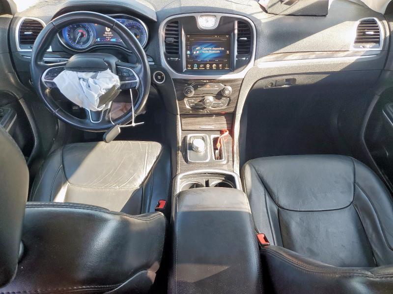  CHRYSLER 300 2015 Сріблястий