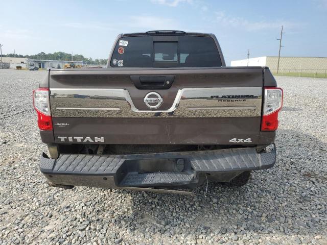  NISSAN TITAN 2018 Коричневый