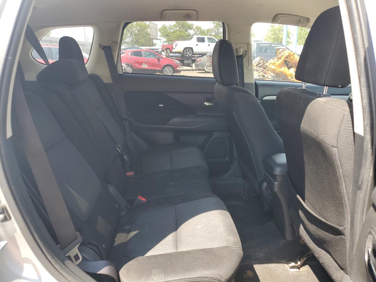 2018 Mitsubishi Outlander Es VIN: JA4AD2A38JZ017889 Lot: 65189255