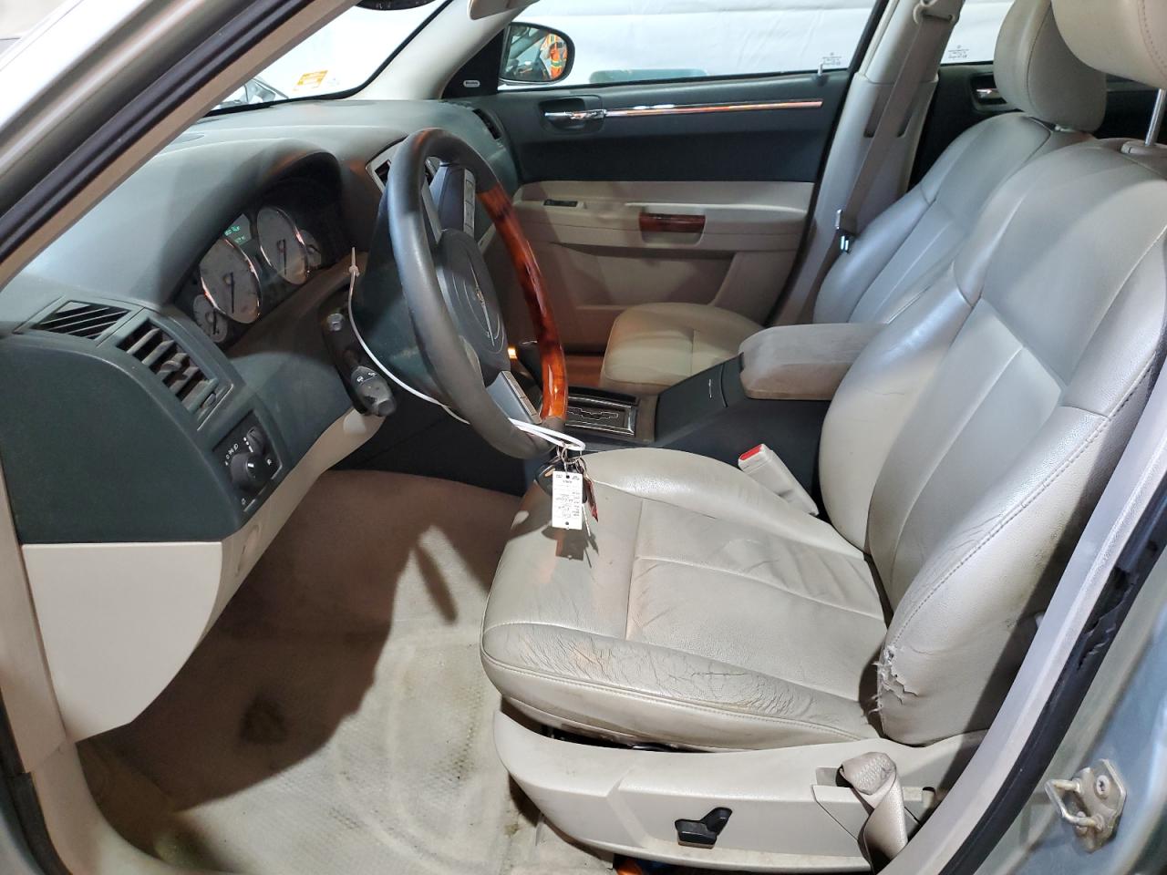 2005 Chrysler 300 Touring VIN: 2C3JA53G25H511935 Lot: 64846235