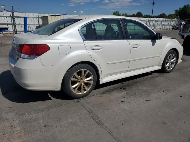  SUBARU LEGACY 2014 Biały