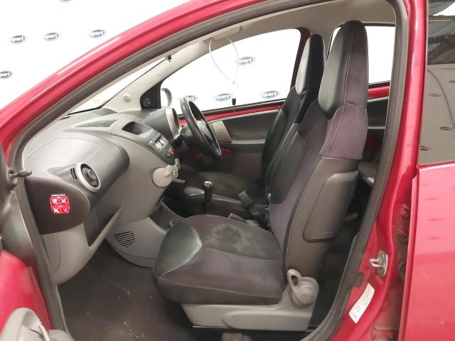 2011 TOYOTA AYGO ICE V