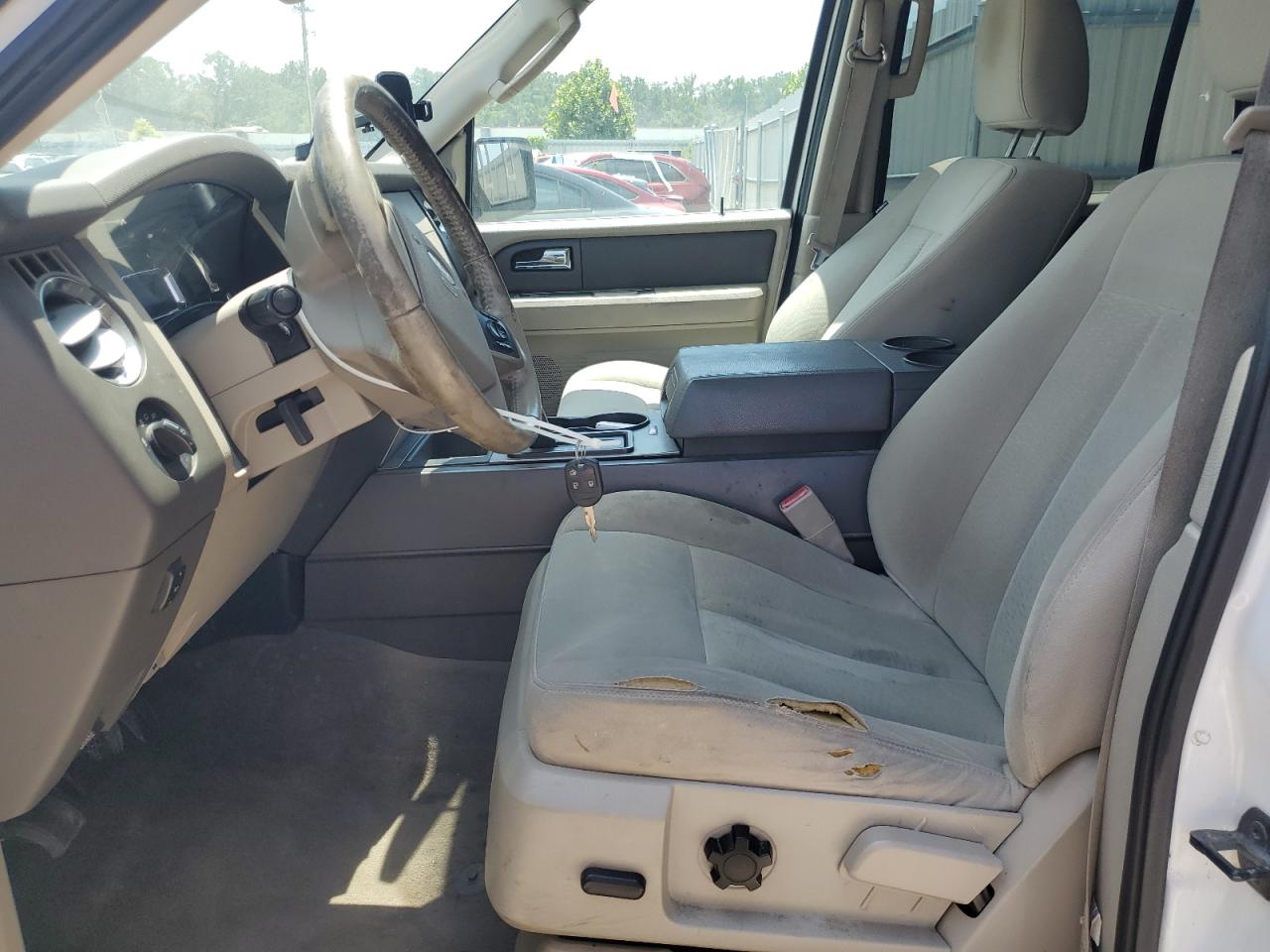 2011 Ford Expedition Xlt VIN: 1FMJU1J5XBEF15176 Lot: 80663755