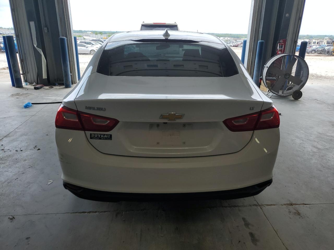 2017 Chevrolet Malibu Lt VIN: 1G1ZE5ST4HF166472 Lot: 65222155