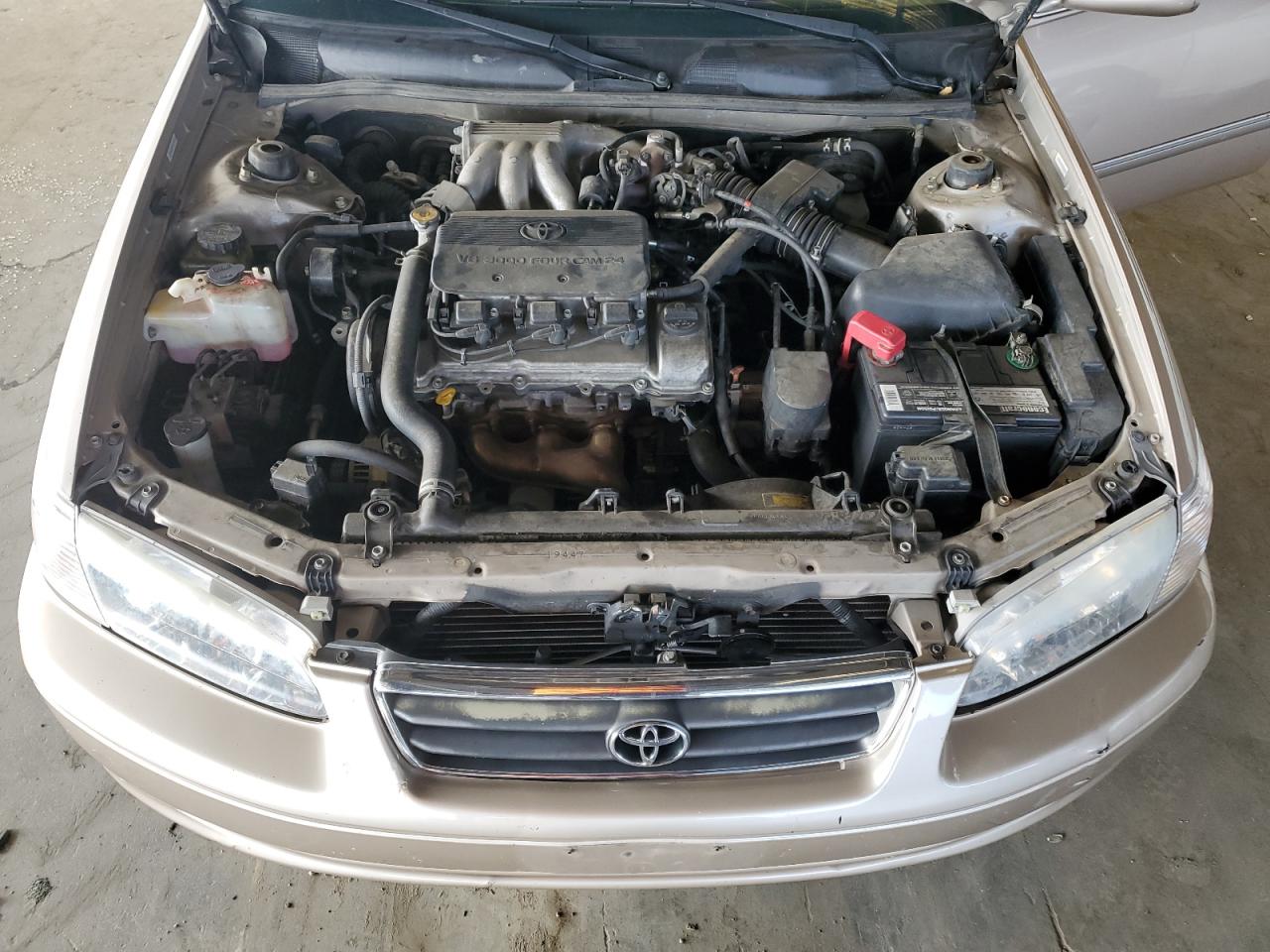 2000 Toyota Camry Le VIN: 4T1BF28K6YU108258 Lot: 63584655