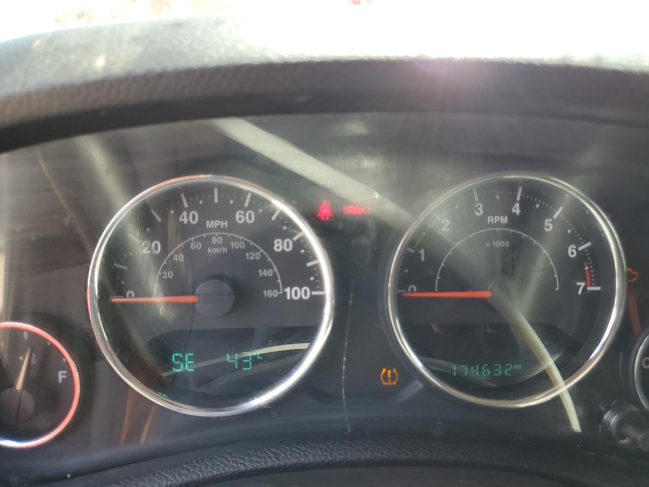 2016 Jeep Wrangler Unlimited Sport VIN: 1C4BJWDG9GL302542 Lot: 63942405