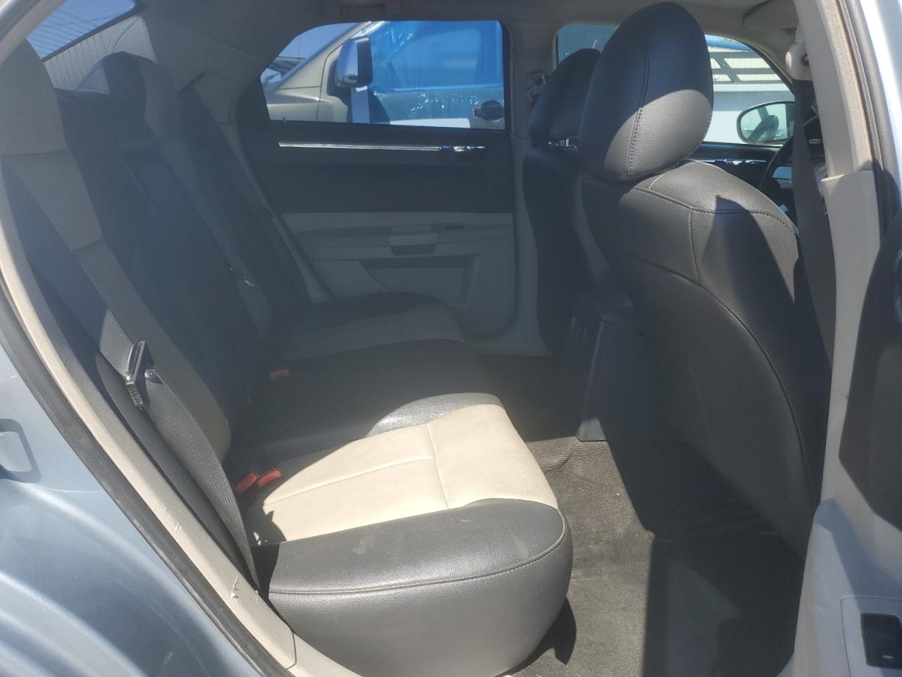 2006 Chrysler 300 Touring VIN: 2C3LA53GX6H324923 Lot: 64794785