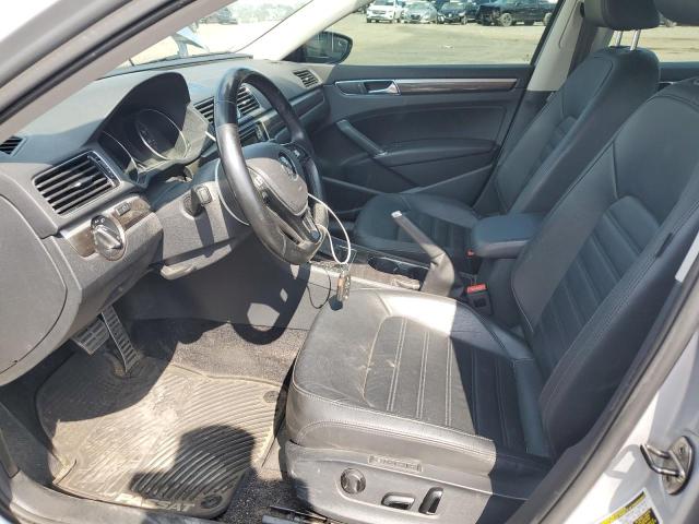  VOLKSWAGEN PASSAT 2017 Srebrny