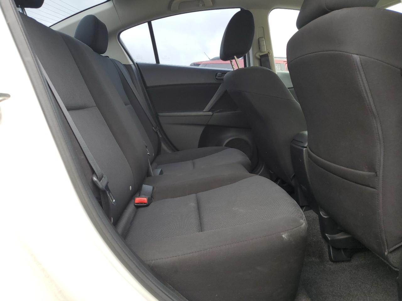 2011 Mazda 3 I VIN: JM1BL1UG6B1498134 Lot: 63767135