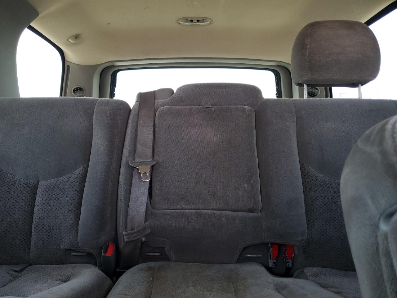 2003 Chevrolet Tahoe C1500 VIN: 1GNEC13TX3R179762 Lot: 64558565