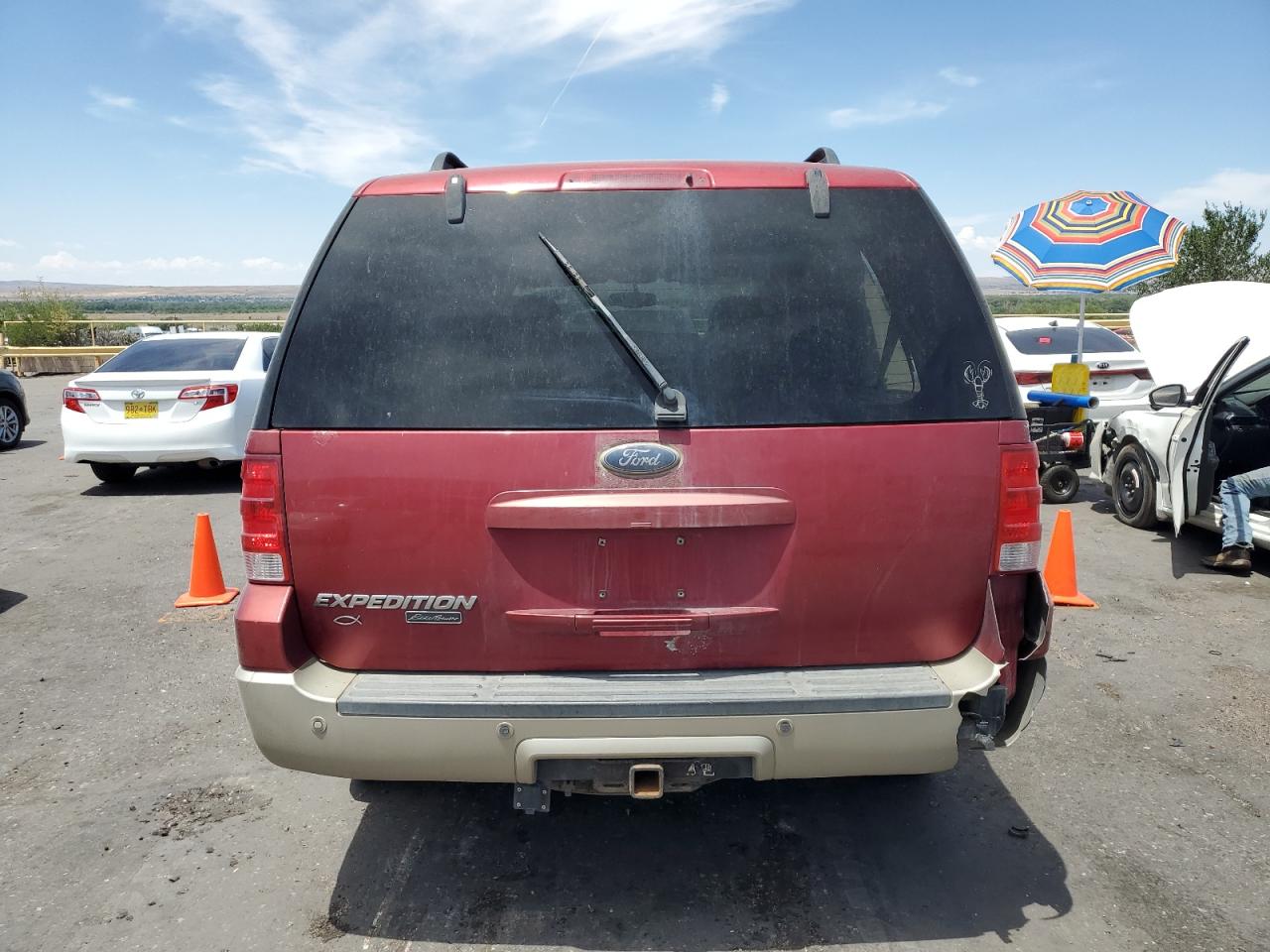 2005 Ford Expedition Eddie Bauer VIN: 1FMFU18545LA98472 Lot: 63941715