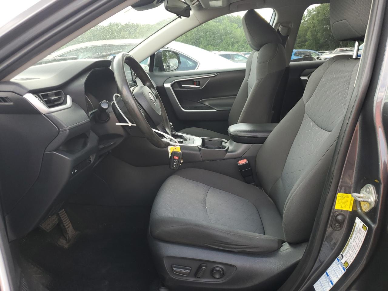2020 Toyota Rav4 Xle VIN: 2T3RWRFV1LW093043 Lot: 64931965