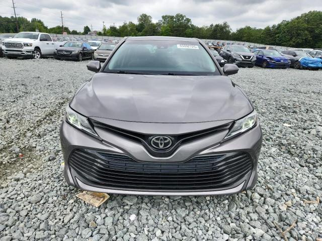  TOYOTA CAMRY 2018 Угольный