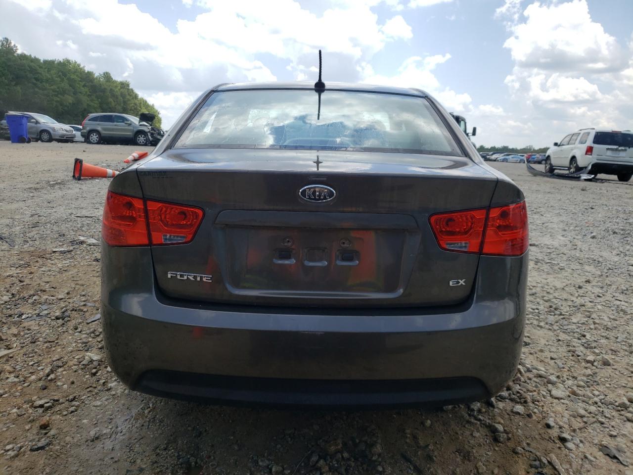 2011 Kia Forte Ex VIN: KNAFU4A27B5460264 Lot: 63562135