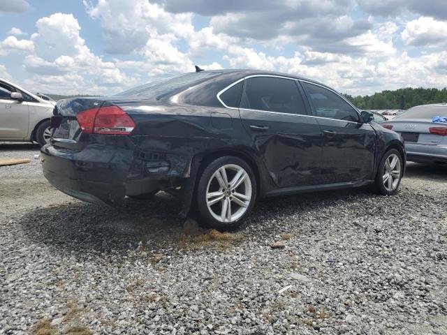 Sedans VOLKSWAGEN PASSAT 2014 Czarny