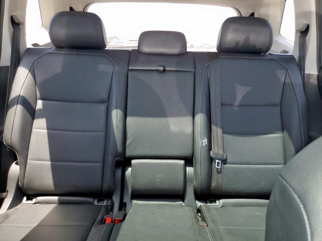 2018 Volkswagen Tiguan Se VIN: 3VV3B7AX8JM061589 Lot: 64128415