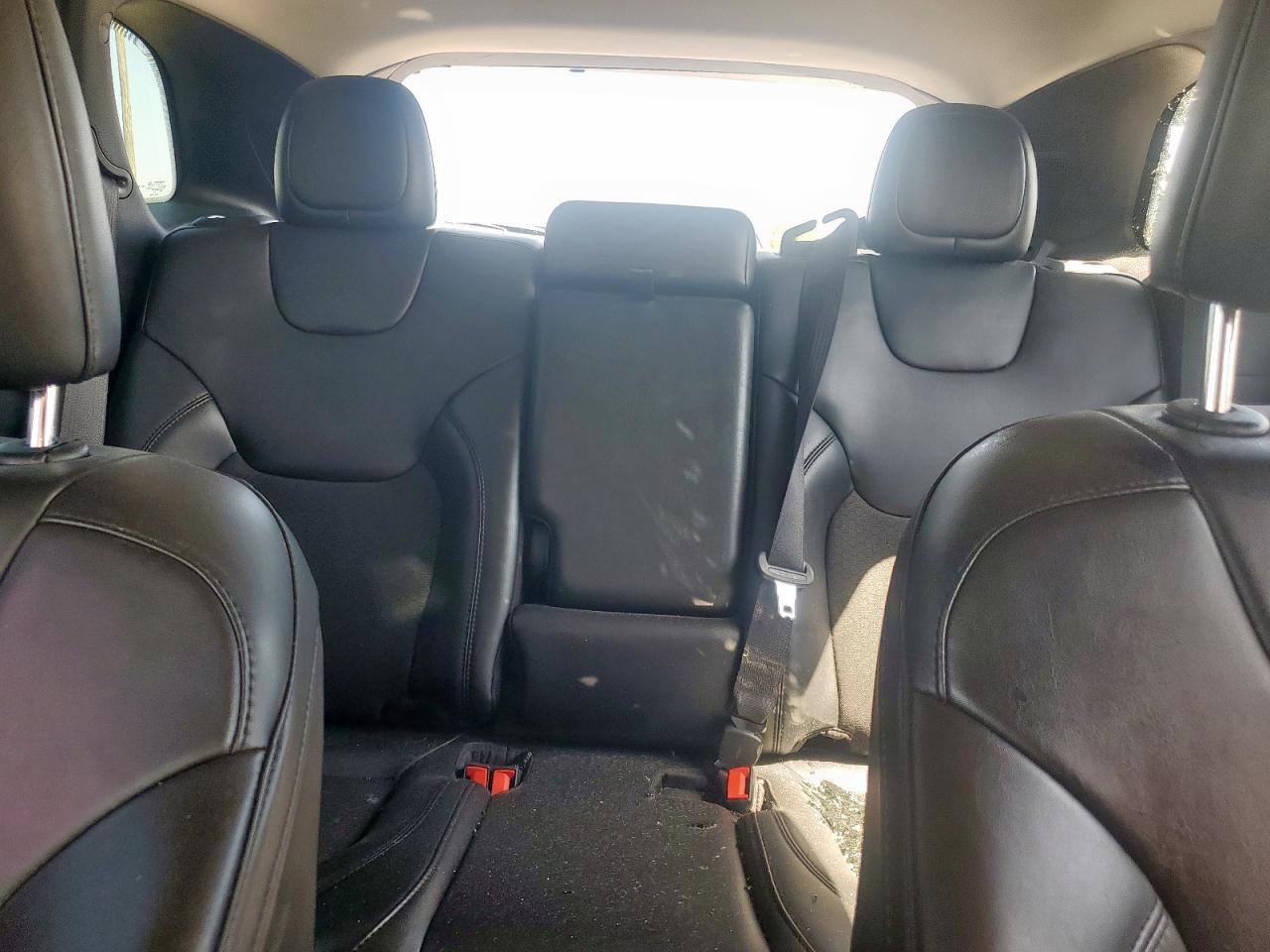 2021 Jeep Cherokee Latitude Plus VIN: 1C4PJLLB2MD180476 Lot: 66896175