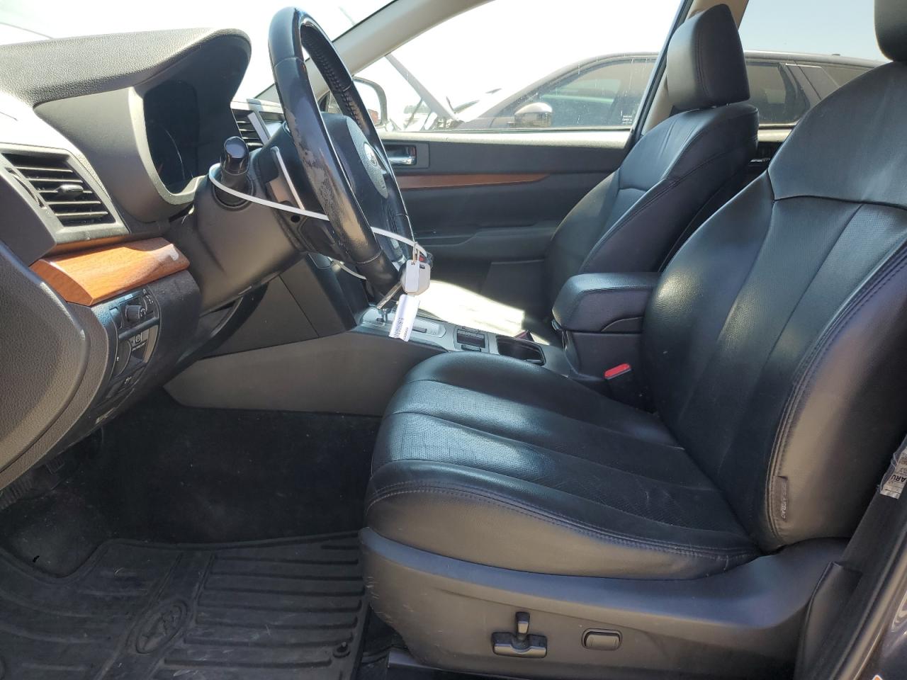 2013 Subaru Outback 3.6R Limited VIN: 4S4BRDPC3D2285823 Lot: 64612035