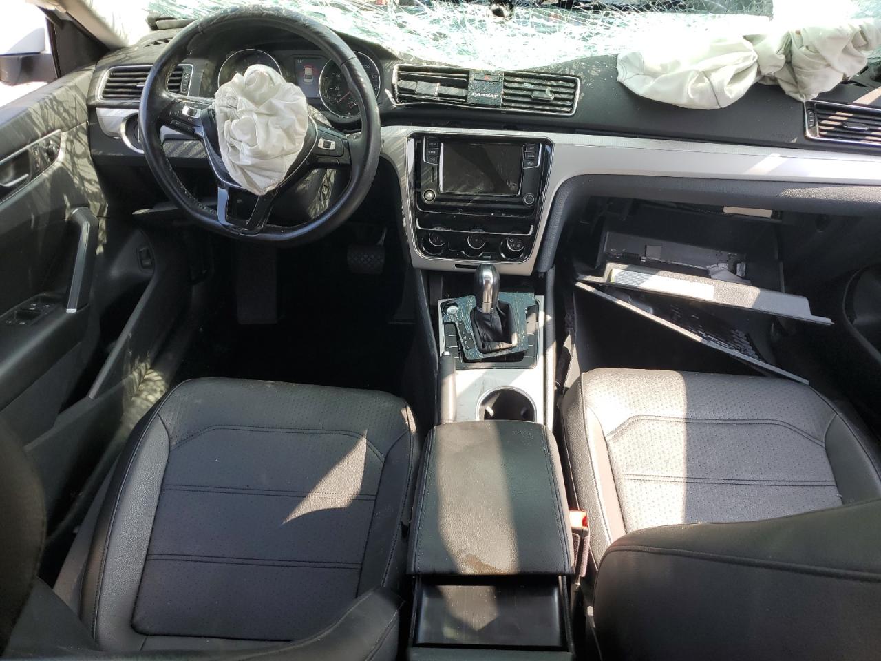 2019 Volkswagen Passat Wolfsburg VIN: 1VWLA7A37KC003584 Lot: 65752945