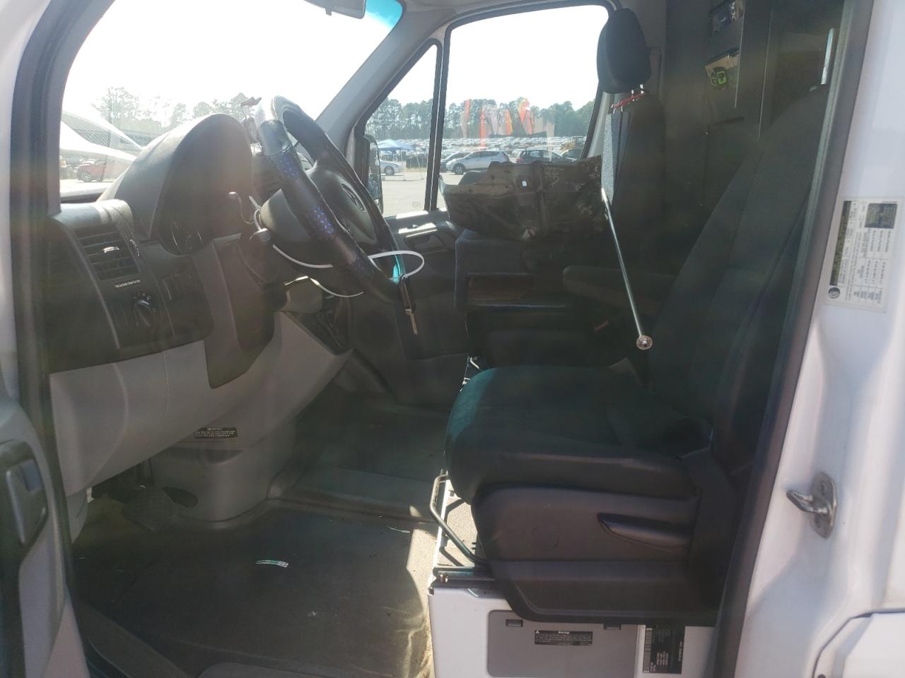 2014 Mercedes-Benz Sprinter 2500 VIN: WD3PE7DCXE5844404 Lot: 64388315