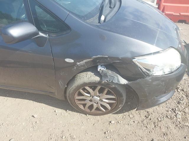 2007 TOYOTA AURIS TR V