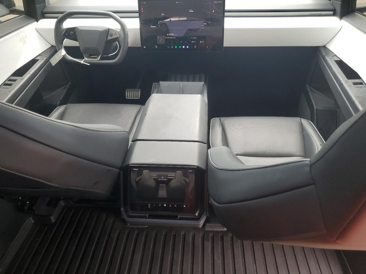 2024 Tesla Cybertruck VIN: 7G2CEHED1RA020677 Lot: 63225105