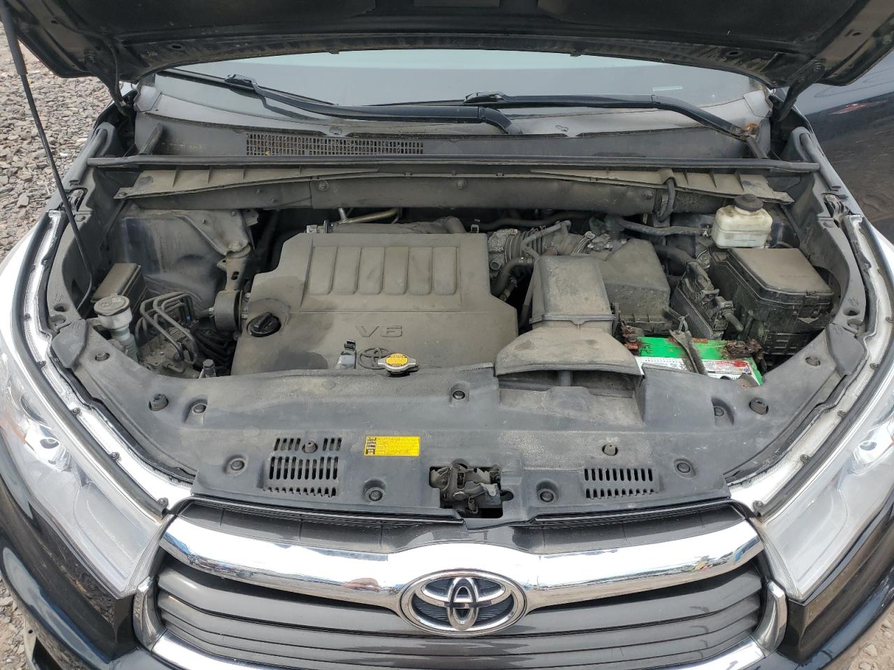 2015 Toyota Highlander Le VIN: 5TDBKRFH3FS194596 Lot: 65128385