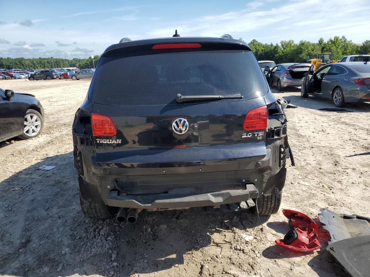 2015 Volkswagen Tiguan S VIN: WVGAV7AX5FW614683 Lot: 62760895
