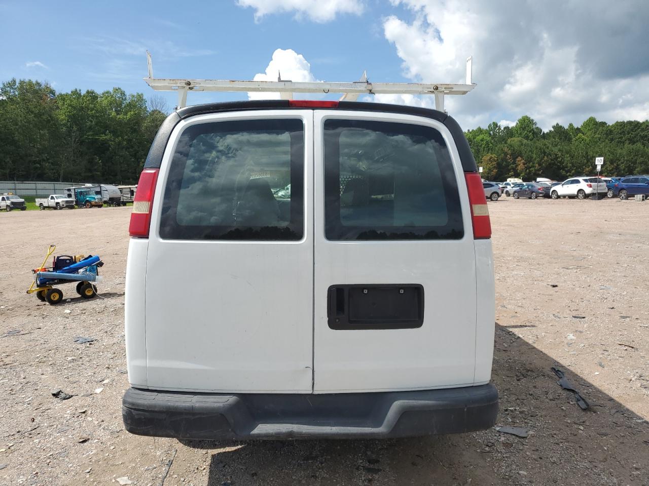 2004 Chevrolet Express G1500 VIN: 1GCFG15X641132150 Lot: 63562095