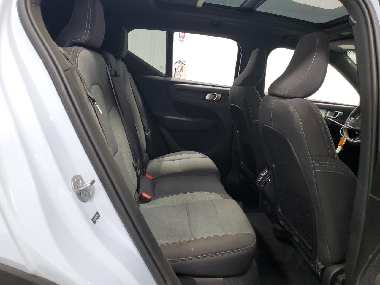 2024 Volvo Xc40 Core VIN: YV4L12UK6R2333108 Lot: 64469795