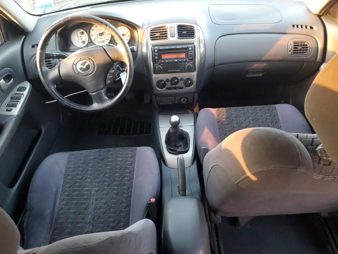 2002 Mazda Protege Pr5 VIN: JM1BJ245X21505676 Lot: 64638765