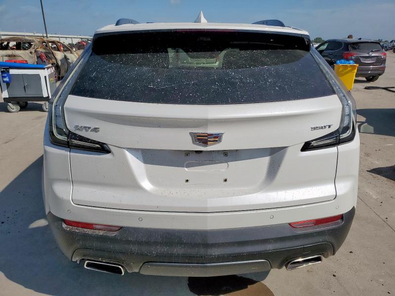  CADILLAC XT4 2021 Белы