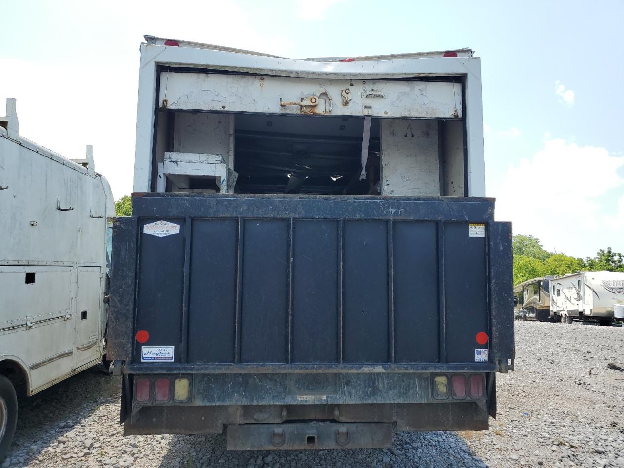 2007 Ford Econoline E450 Super Duty Cutaway Van VIN: 1FDXE45P87DA70471 Lot: 64137365