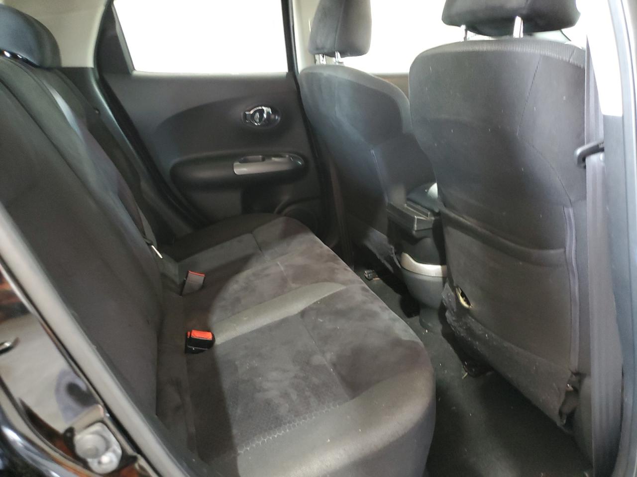 2015 Nissan Juke S VIN: JN8AF5MV6FT559635 Lot: 64949255