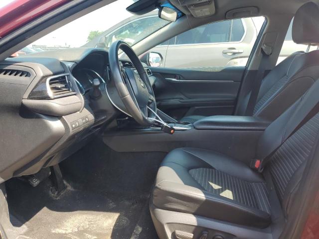  TOYOTA CAMRY 2018 Червоний