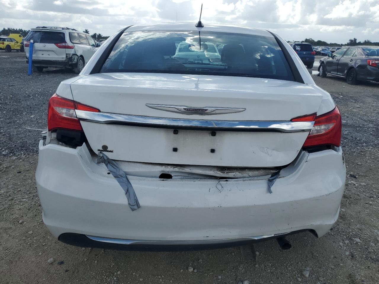 2013 Chrysler 200 Touring VIN: 1C3CCBBB9DN653132 Lot: 62468825