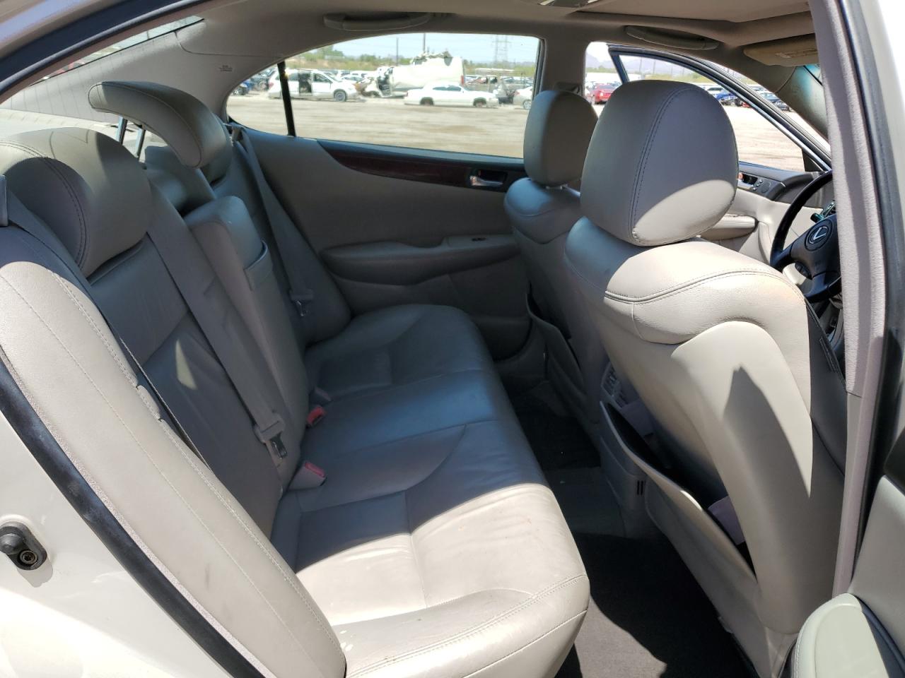 2004 Lexus Es 330 VIN: JTHBA30G845008911 Lot: 64307005