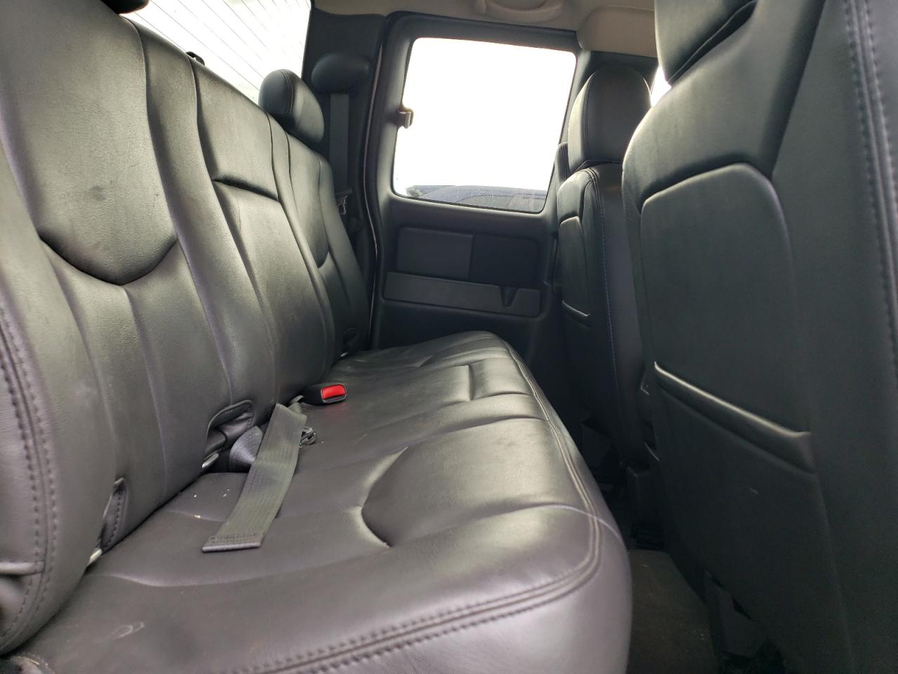 2005 GMC New Sierra K1500 VIN: 2GTEK19B251268196 Lot: 62707075