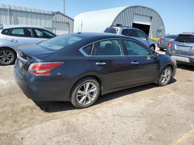 Sedans NISSAN ALTIMA 2015 Granatowy