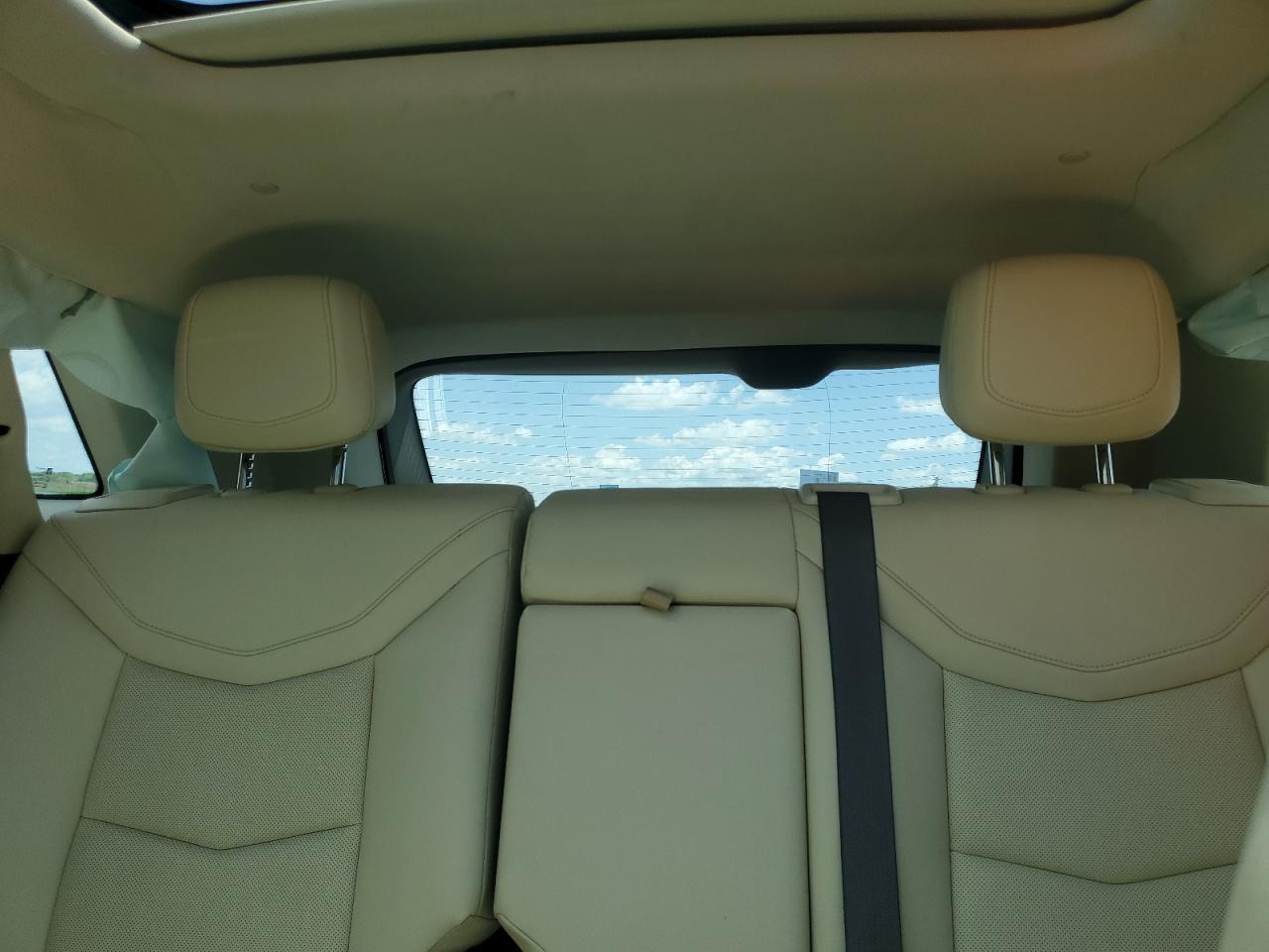 2022 Cadillac Xt5 Premium Luxury VIN: 1GYKNDR46NZ121930 Lot: 64083305