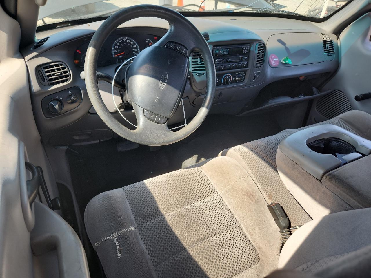 1FTRX17W62NA71938 2002 Ford F150