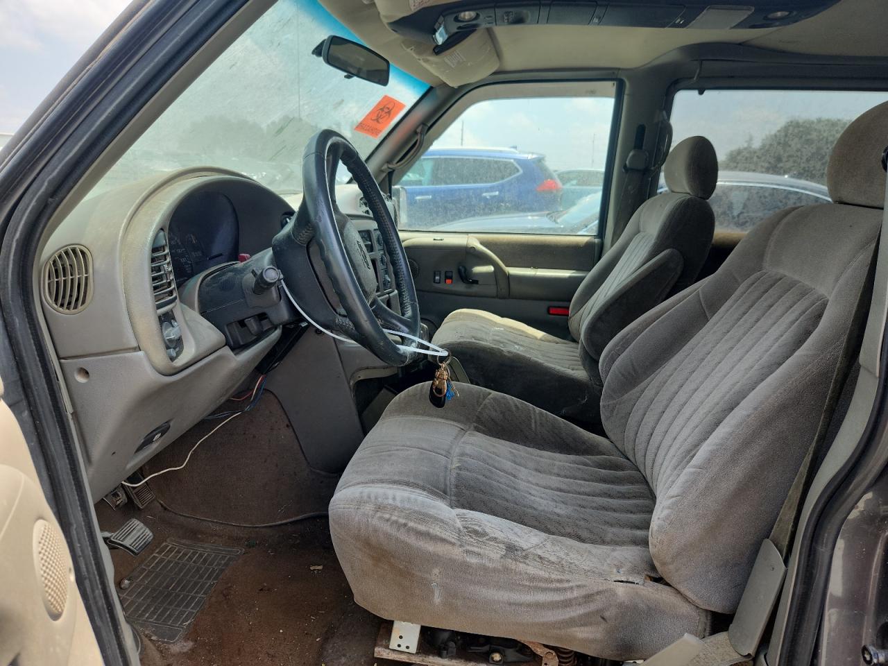 2001 Chevrolet Astro VIN: 1GNEL19W31B117661 Lot: 63974265