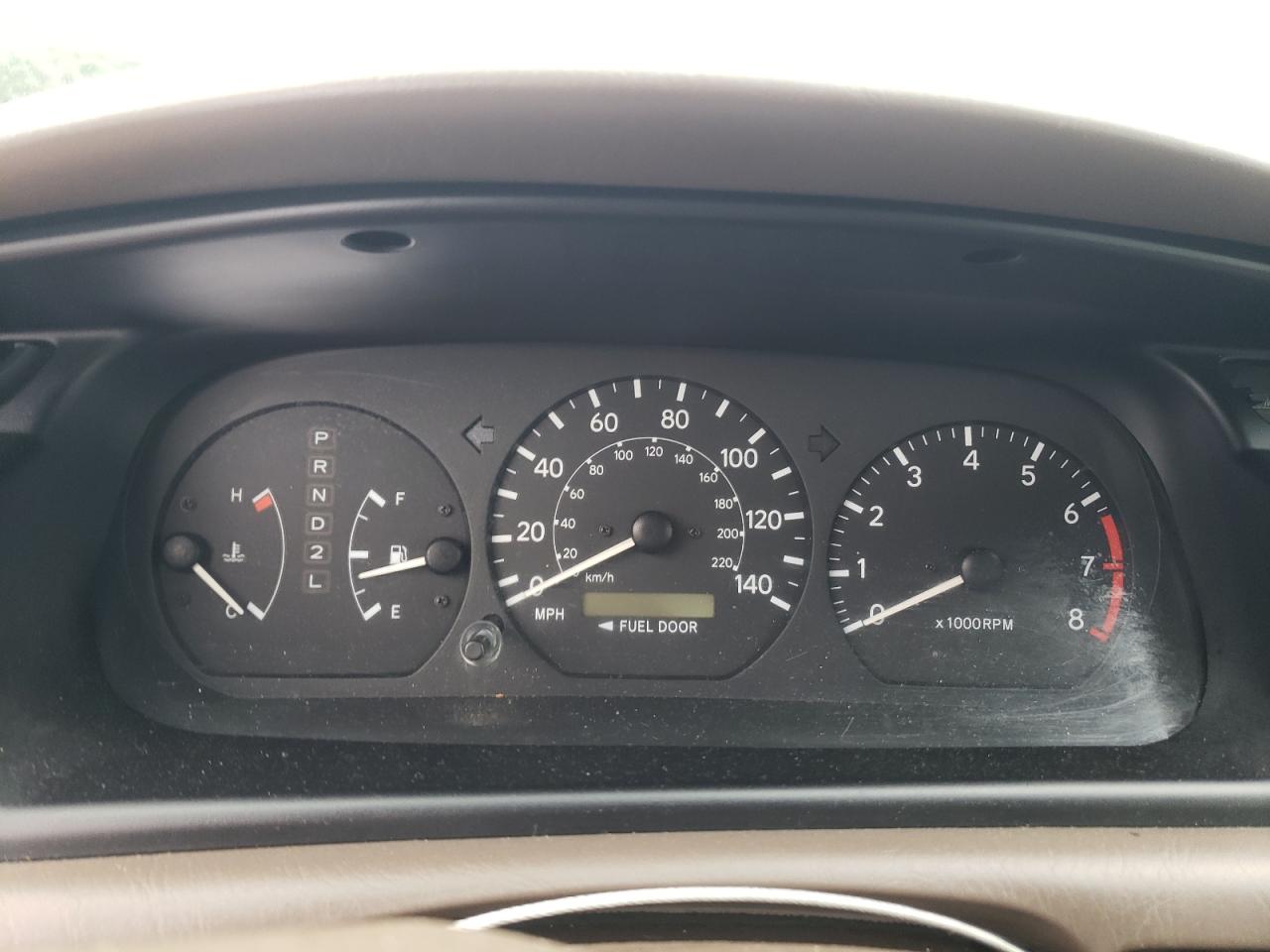2000 Toyota Camry Le VIN: 4T1BF22K2YU098272 Lot: 64111105
