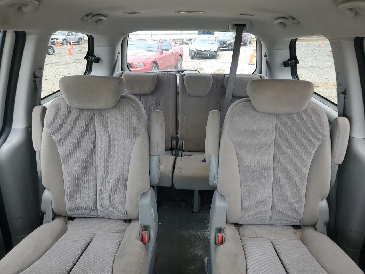 2010 Kia Sedona Lx VIN: KNDMG4C3XA6330611 Lot: 63486615